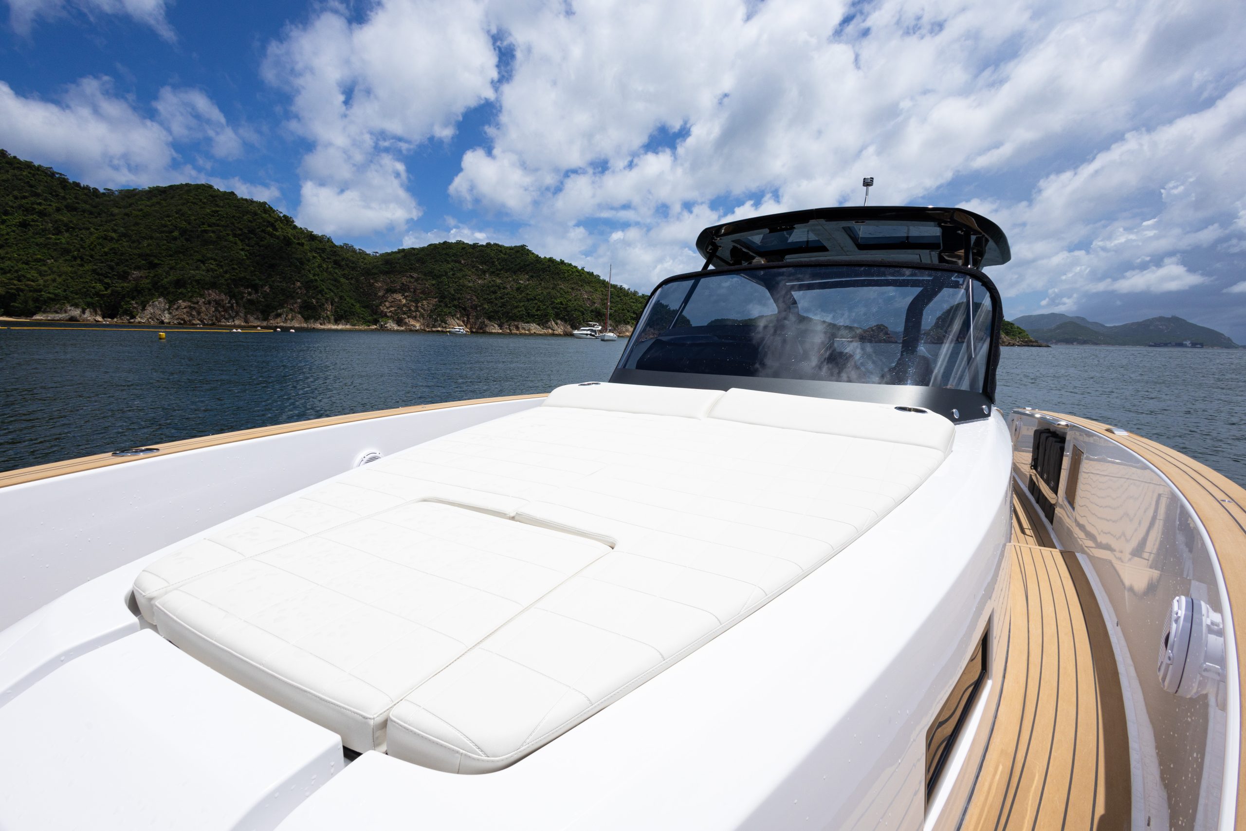 Pardo 38 - bow