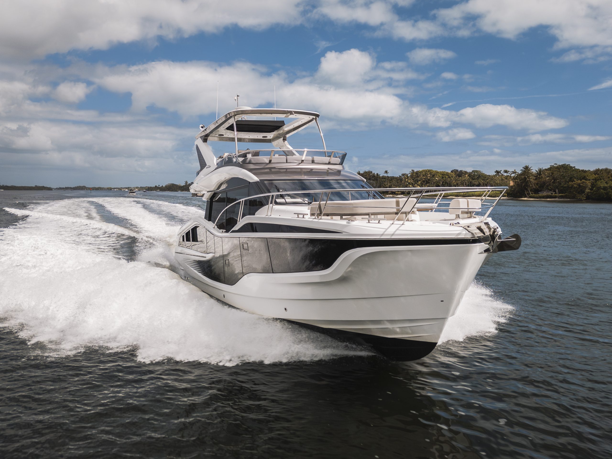 Asia's First 520 Fly - Exterior