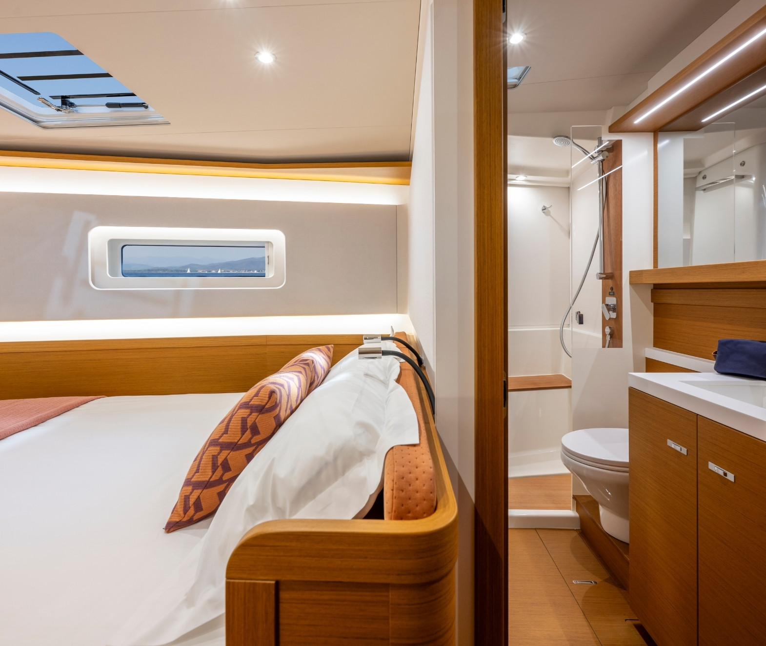 BENETEAU SAILBOAT FIRST 60 INTERIOR DESIGN 11