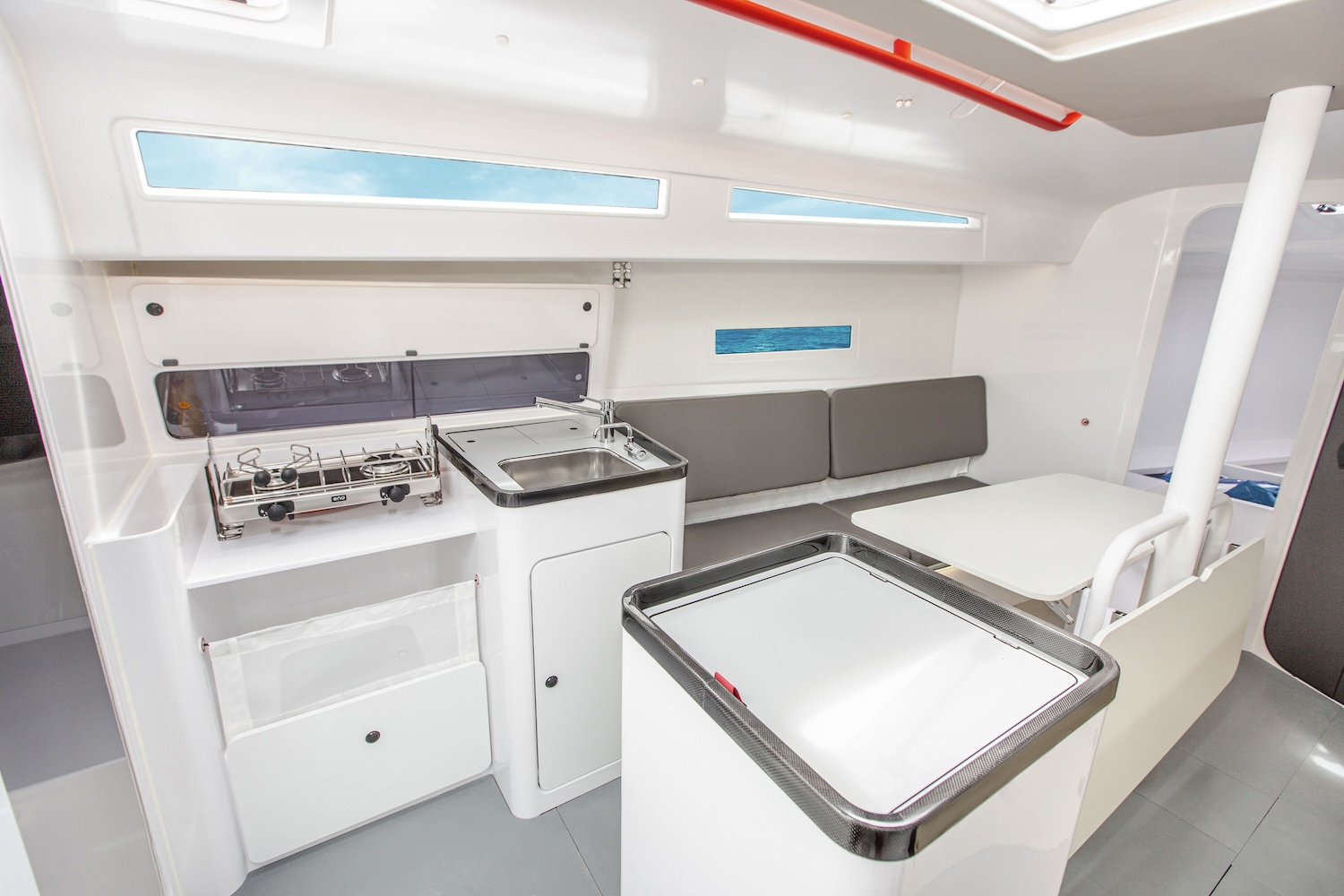 First 36 SE- interior